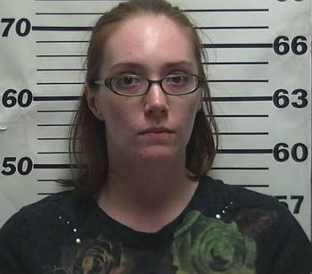 Bị sát hại vì trót làm xước tay cậu ruột